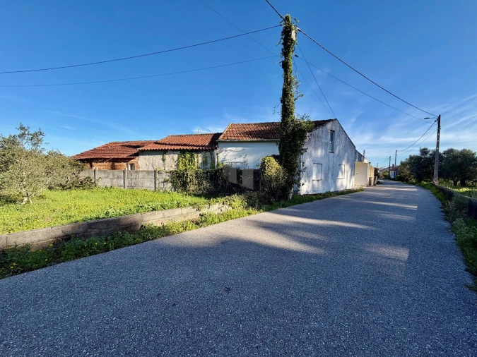 Moradia T3 para Venda em Monte Real e Carvide