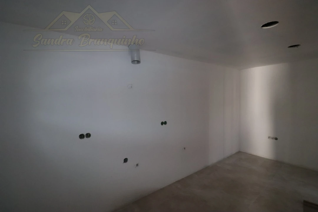 Moradia T3 para Venda em Ramalhal Foto 5