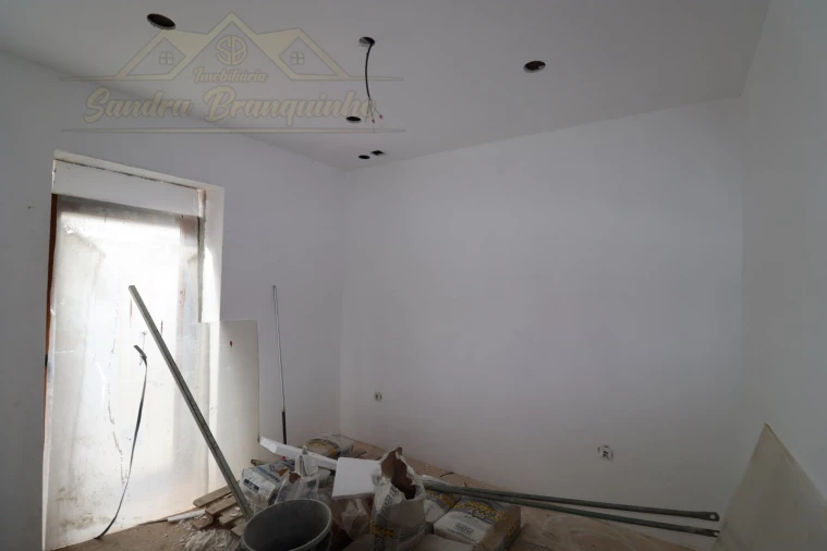 Moradia T3 para Venda em Ramalhal Foto 3