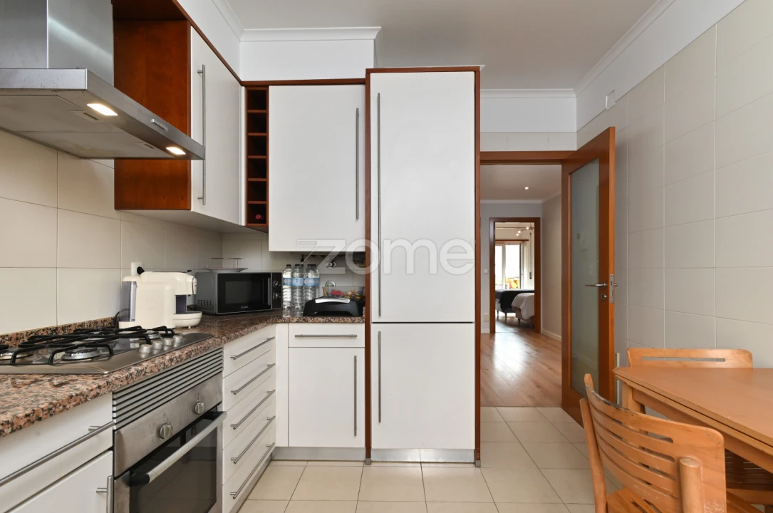 Apartamento T2 para Arrendamento em São Domingos de Rana Foto 14