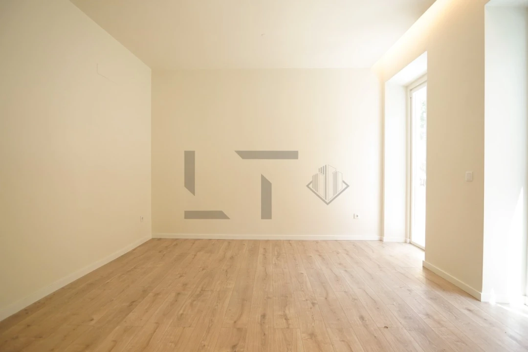 Apartamento T2 para Venda em São Domingos de Benfica Foto 7