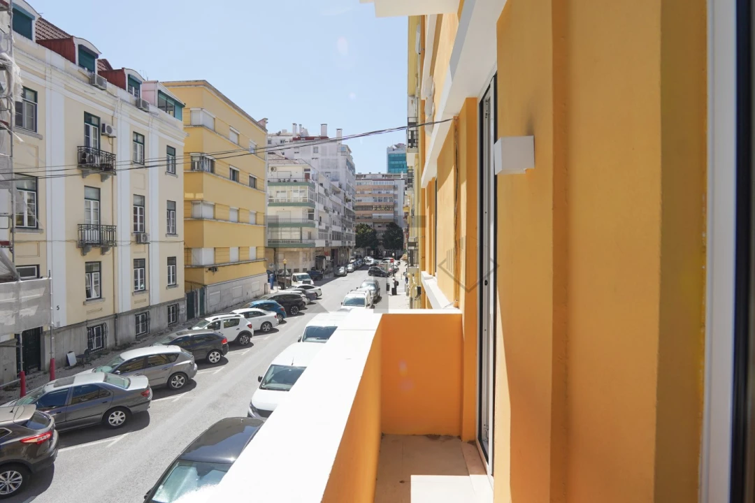 Apartamento T2 para Venda em São Domingos de Benfica Foto 9