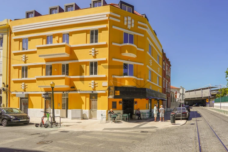 Apartamento T2 para Venda em São Domingos de Benfica Foto 3