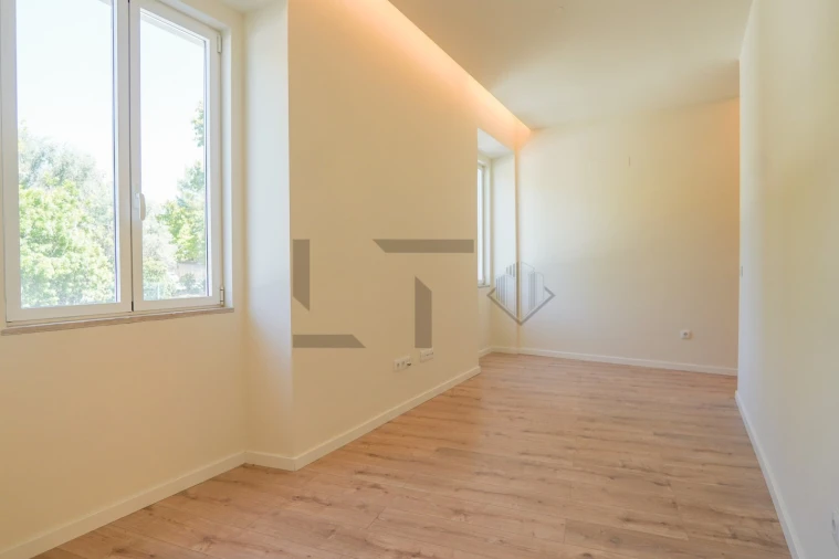 Apartamento T2 para Venda em São Domingos de Benfica Foto 8