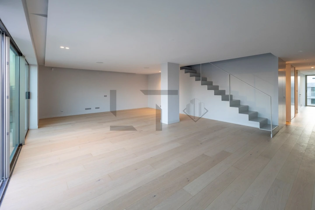 Apartamento T4 para Venda em Avenidas Novas Foto 10