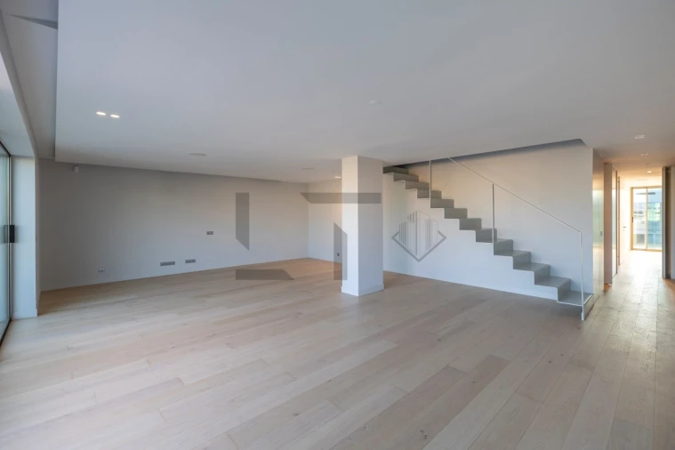 Apartamento T4 para Venda em Avenidas Novas Foto 7