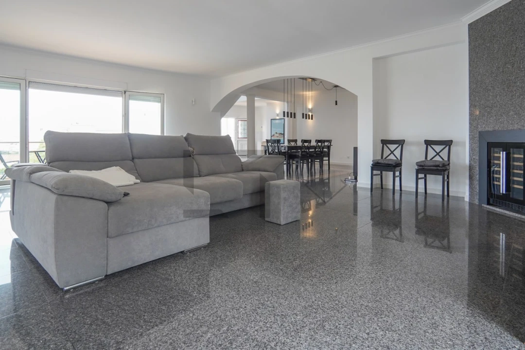 Moradia T5 para Venda em Ferragudo Foto 12