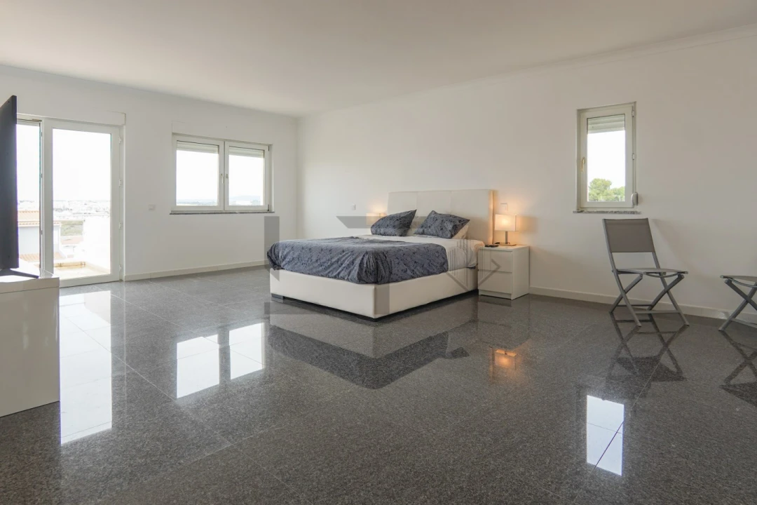 Moradia T5 para Venda em Ferragudo Foto 30