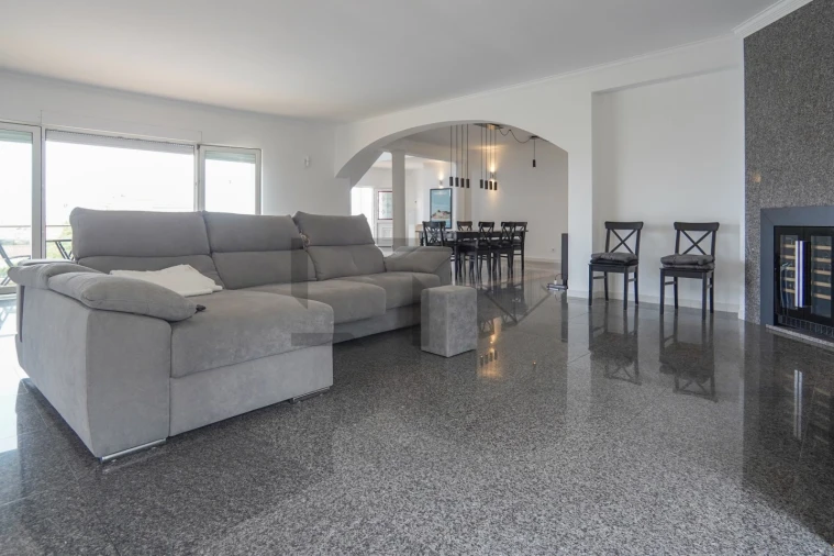 Moradia T5 para Venda em Ferragudo Foto 12