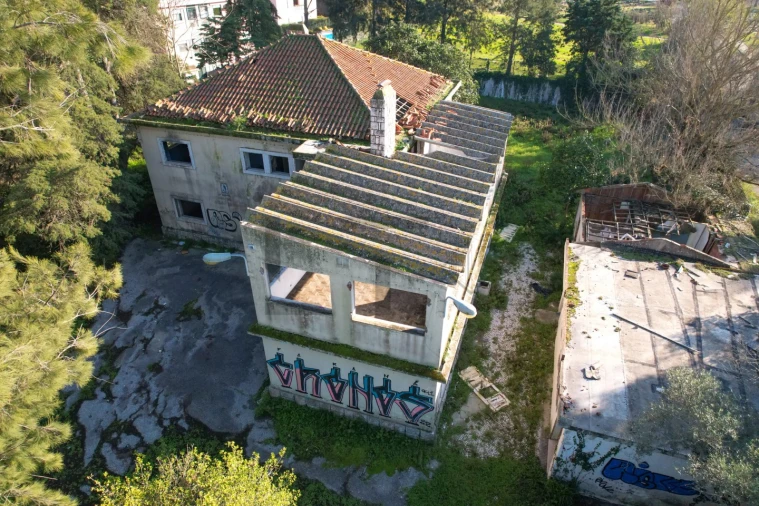 Moradia T6 para Venda em Lumiar Foto 11