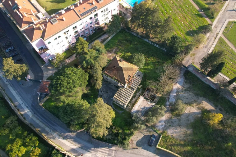 Moradia T6 para Venda em Lumiar Foto 22