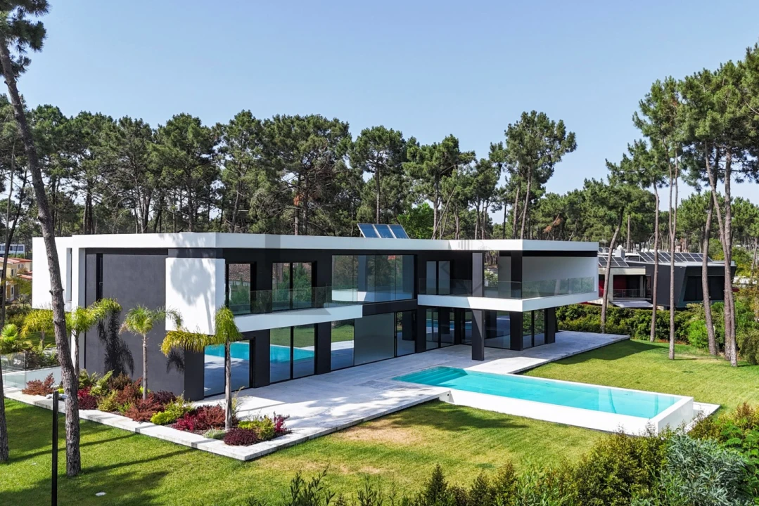 Moradia T6 para Venda em Charneca de Caparica e Sobreda Foto 1