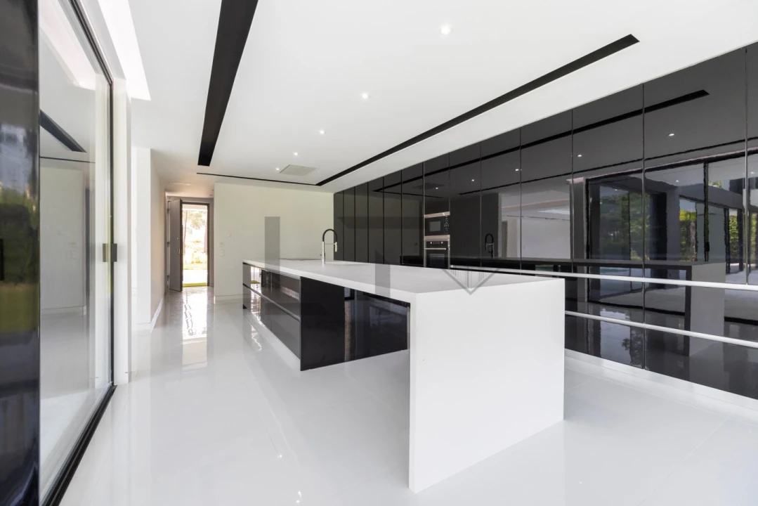 Moradia T6 para Venda em Charneca de Caparica e Sobreda Foto 11