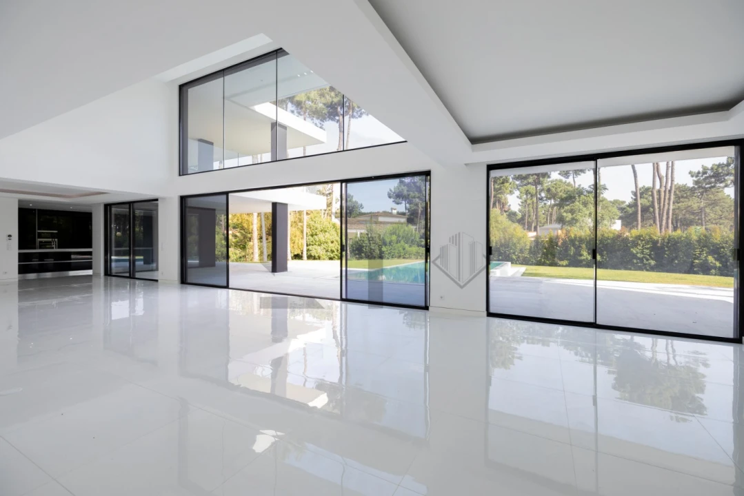 Moradia T6 para Venda em Charneca de Caparica e Sobreda Foto 15