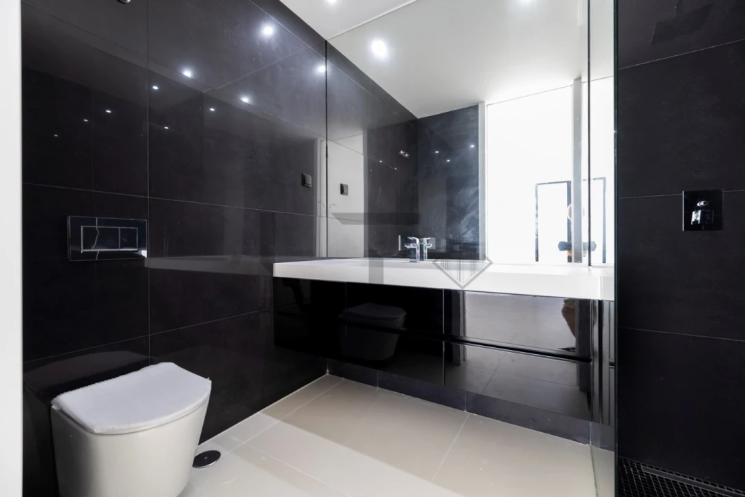 Moradia T6 para Venda em Charneca de Caparica e Sobreda Foto 45