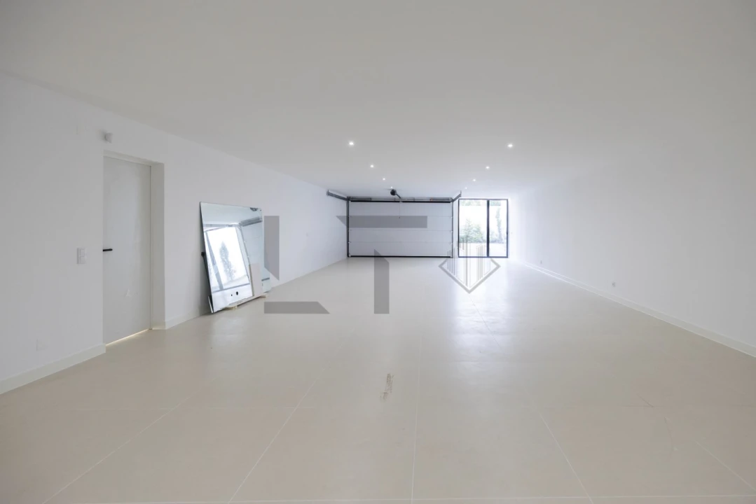 Moradia T6 para Venda em Charneca de Caparica e Sobreda Foto 47