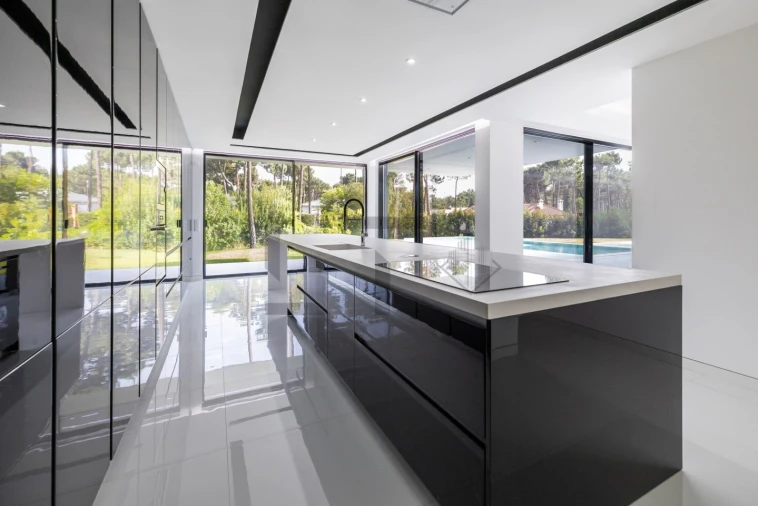 Moradia T6 para Venda em Charneca de Caparica e Sobreda Foto 12