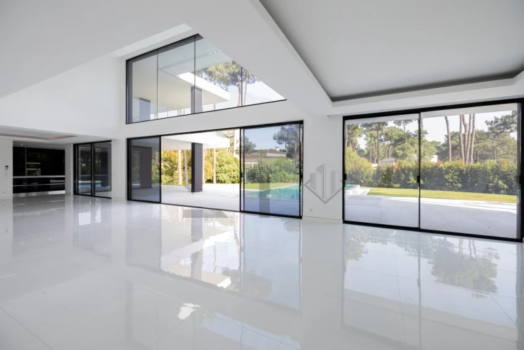 Moradia T6 para Venda em Charneca de Caparica e Sobreda Foto 15