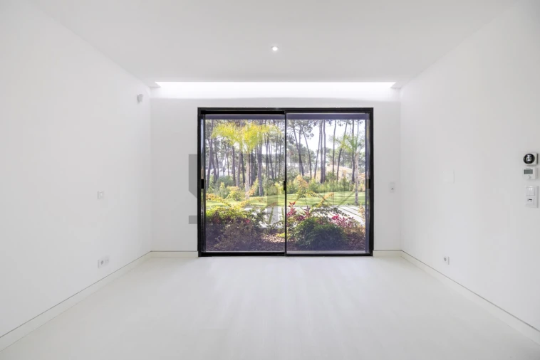 Moradia T6 para Venda em Charneca de Caparica e Sobreda Foto 16