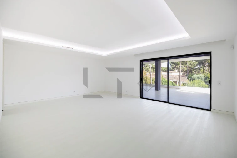 Moradia T6 para Venda em Charneca de Caparica e Sobreda Foto 23