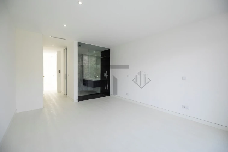 Moradia T6 para Venda em Charneca de Caparica e Sobreda Foto 29