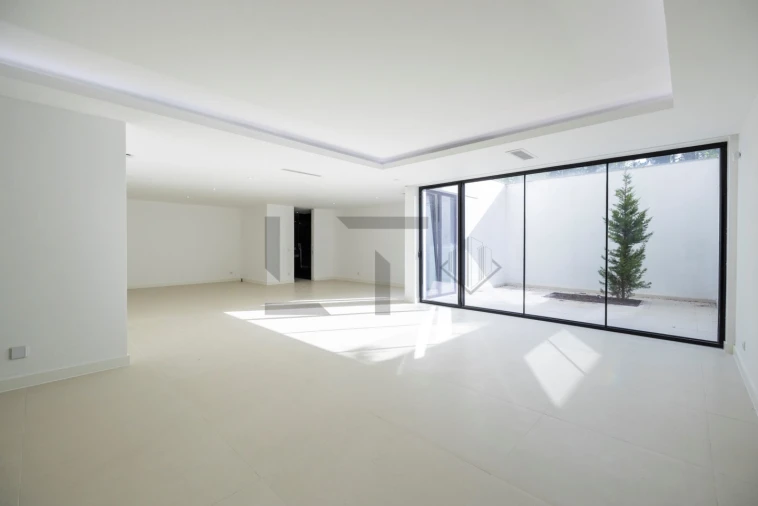 Moradia T6 para Venda em Charneca de Caparica e Sobreda Foto 46