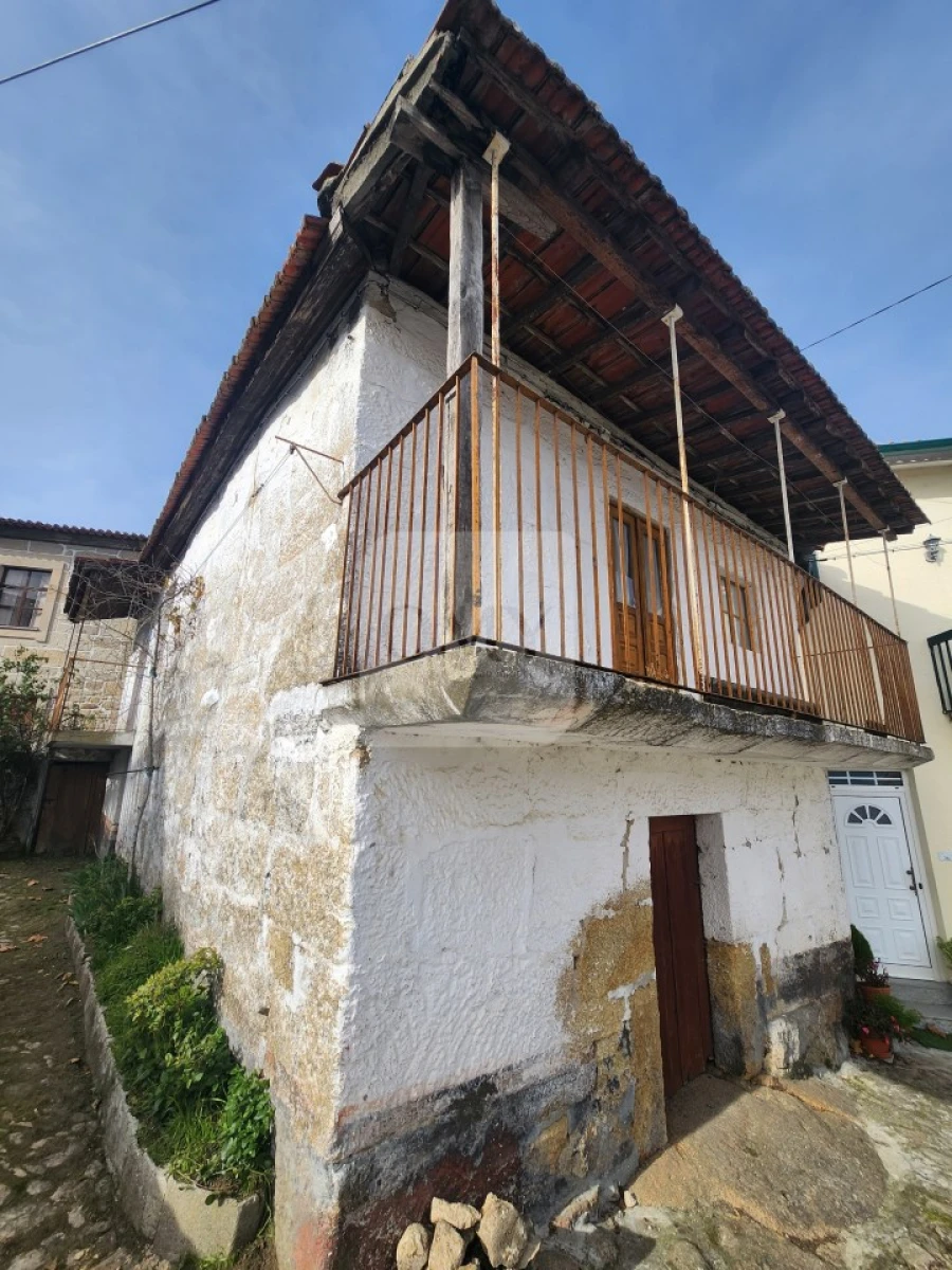 Moradia T3 para Venda em São Tomé do Castelo e Justes Foto 3