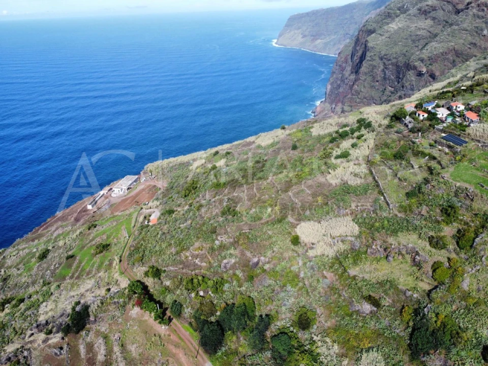 Terreno para Venda em Fajã da Ovelha Foto 3