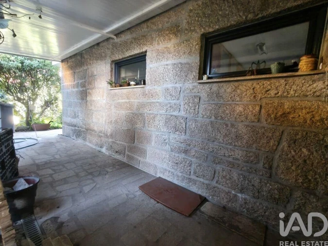 Moradia T3 para Venda em Milheiros Foto 6