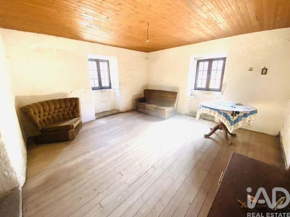 Moradia T1 para Venda em Romarigães Foto 16