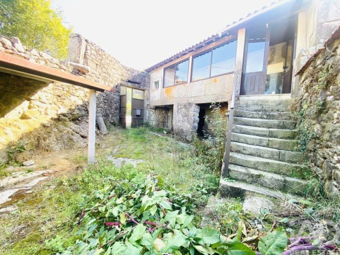 Moradia T1 para Venda em Romarigães Foto 7