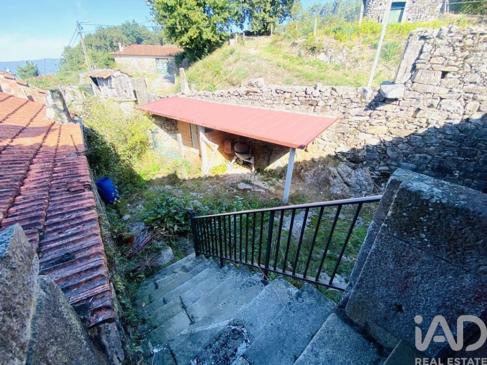 Moradia T1 para Venda em Romarigães Foto 30