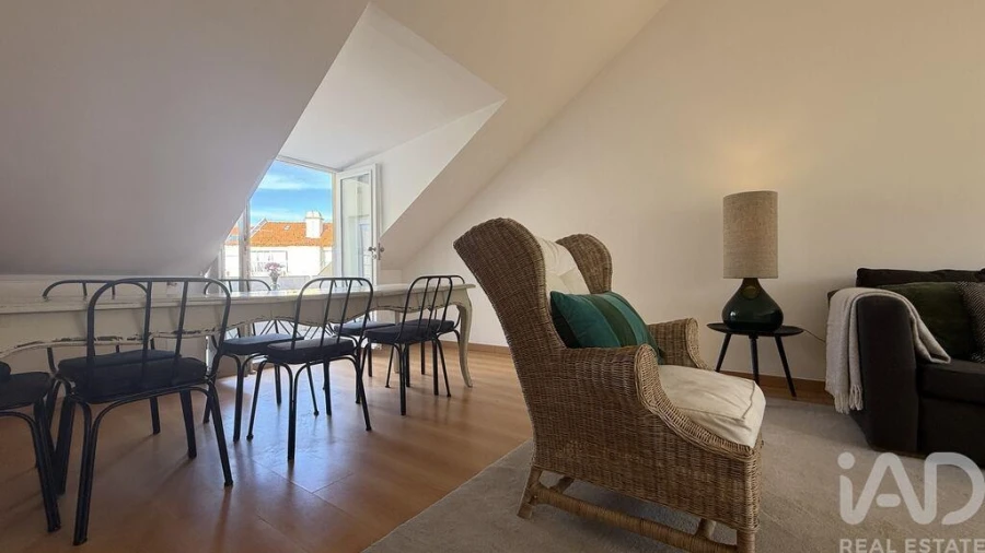 Apartamento T2 para Arrendamento em Campo de Ourique Foto 10