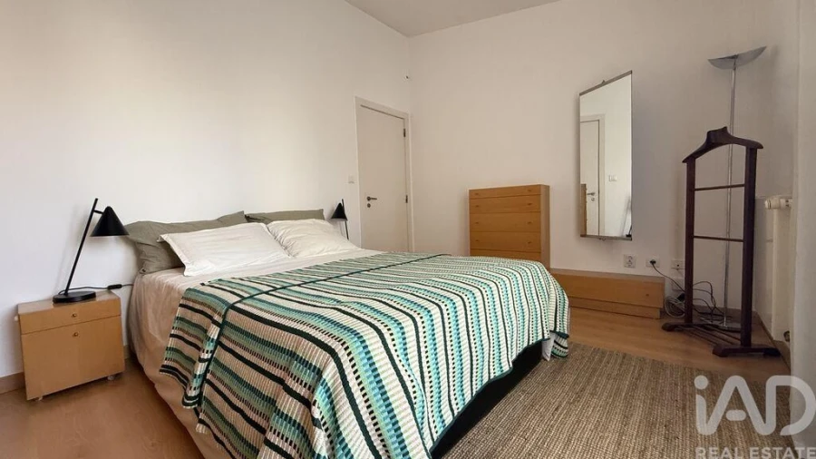 Apartamento T2 para Arrendamento em Campo de Ourique Foto 17