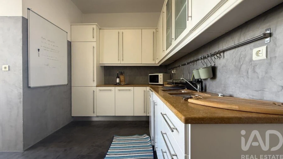 Apartamento T2 para Arrendamento em Campo de Ourique Foto 11