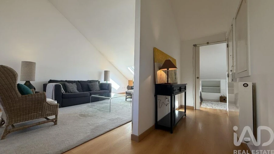 Apartamento T2 para Arrendamento em Campo de Ourique Foto 9