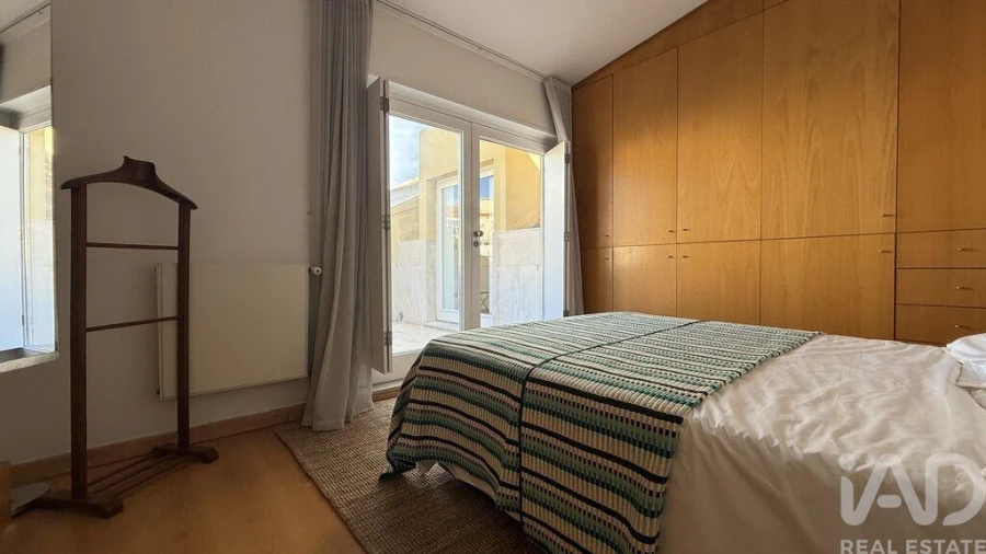 Apartamento T2 para Arrendamento em Campo de Ourique Foto 18