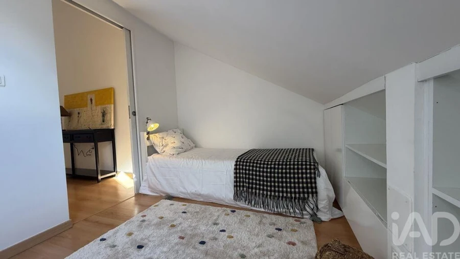 Apartamento T2 para Arrendamento em Campo de Ourique Foto 23