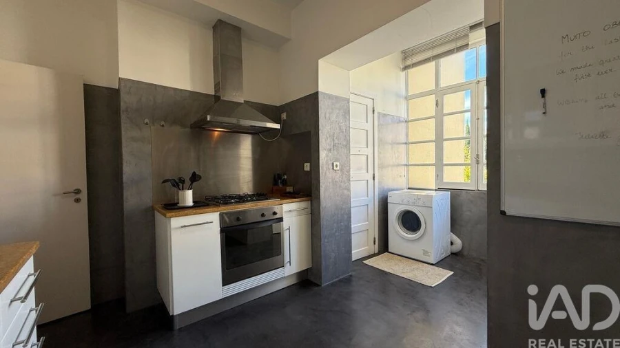 Apartamento T2 para Arrendamento em Campo de Ourique Foto 12