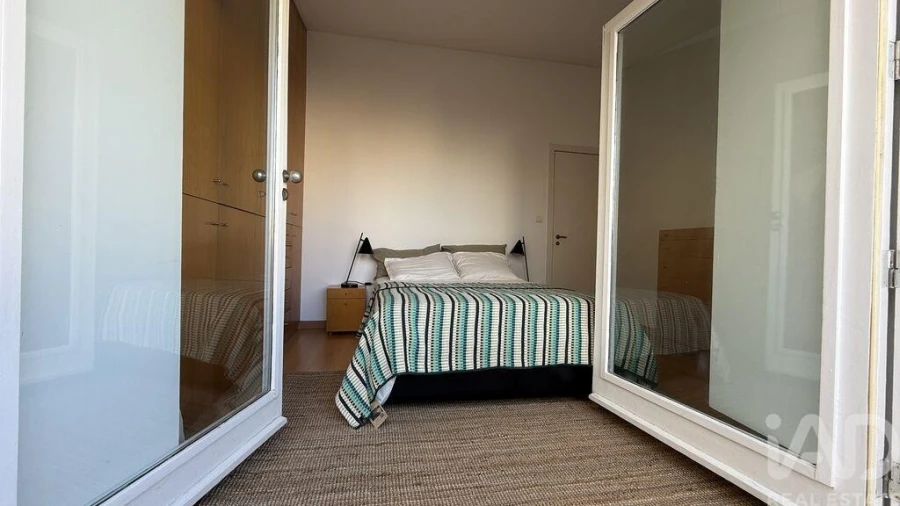 Apartamento T2 para Arrendamento em Campo de Ourique Foto 19