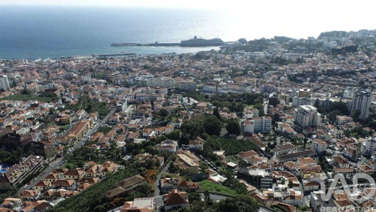 Apartamento T1 para Venda em Funchal (São Pedro) Foto 9