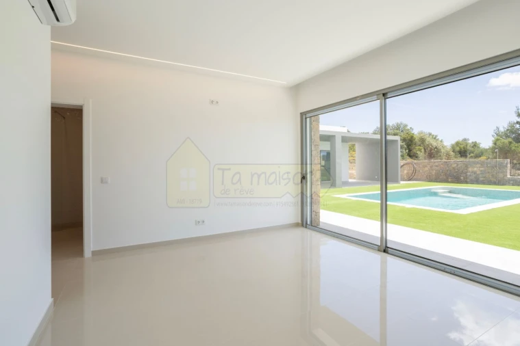 Moradia T3 para Venda em Conceição e Estoi Foto 15