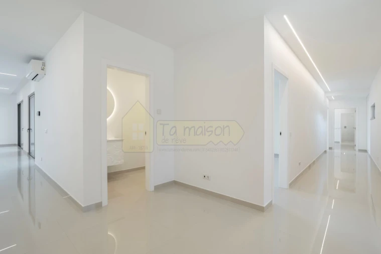 Moradia T3 para Venda em Conceição e Estoi Foto 26