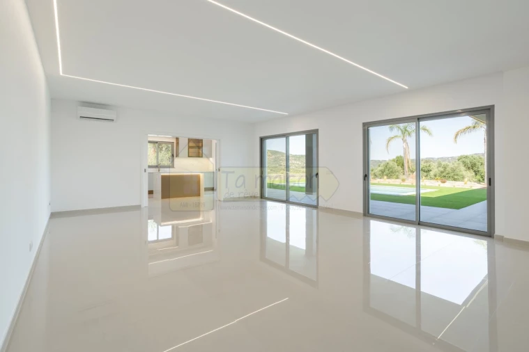 Moradia T3 para Venda em Conceição e Estoi Foto 31