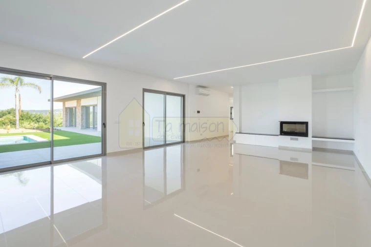 Moradia T3 para Venda em Conceição e Estoi Foto 33