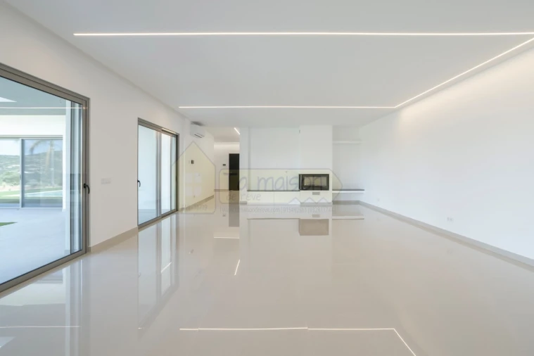 Moradia T3 para Venda em Conceição e Estoi Foto 34