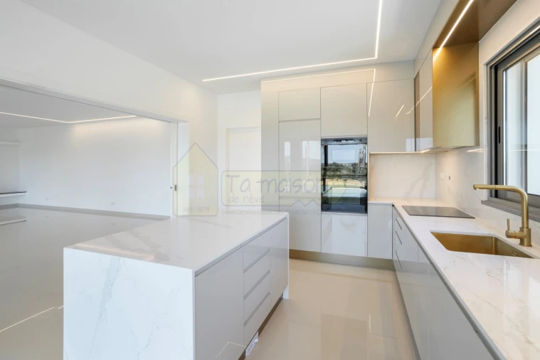 Moradia T3 para Venda em Conceição e Estoi Foto 37