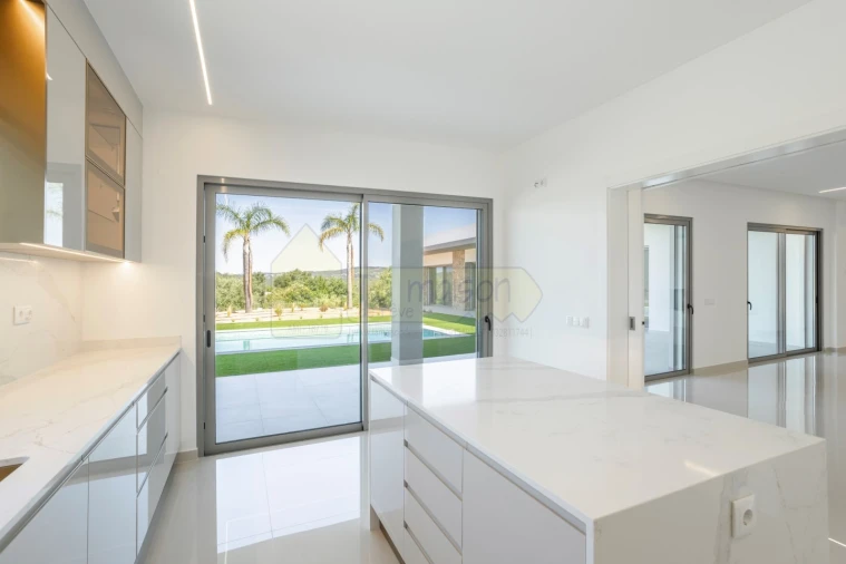 Moradia T3 para Venda em Conceição e Estoi Foto 38