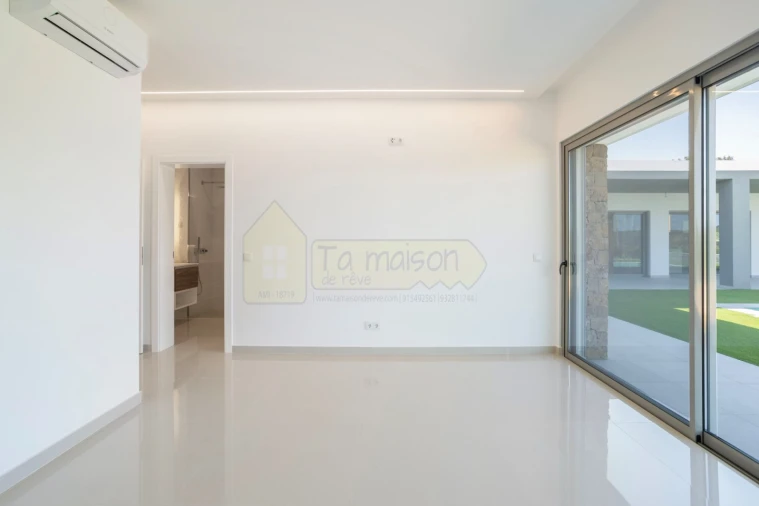 Moradia T3 para Venda em Conceição e Estoi Foto 48