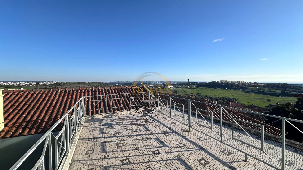 Moradia T4 para Venda em Porto Salvo Foto 20